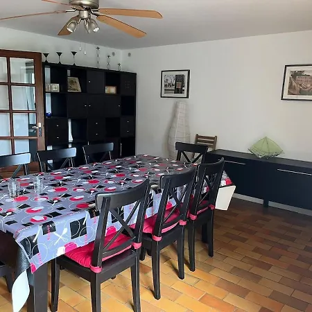 Holiday home Les Roses De Ginette *